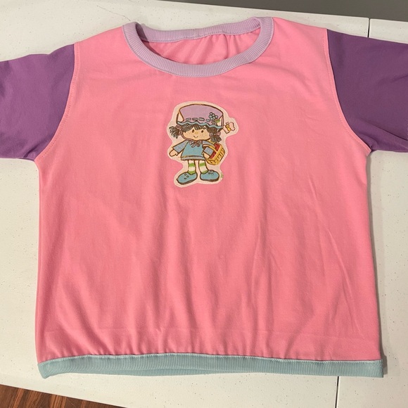 Colorful Graphic Tee - Picture 5 of 6